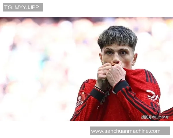 加纳乔加盟切尔西：蓝桥新篇章，幸福感爆棚！